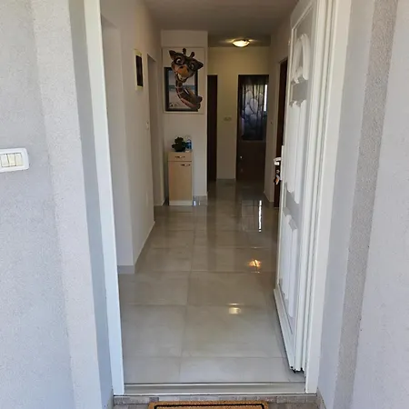 Loborika D&j * Pula