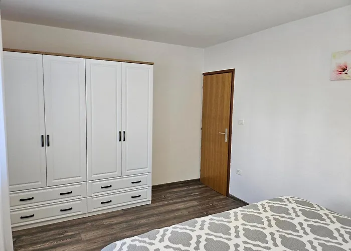 Loborika D&j 아파트 풀라